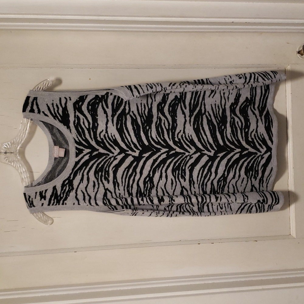 Chicos Zenergy Zebra Animal Print Black and Gray Sleeveless Knit 2x - Picture 2 of 5